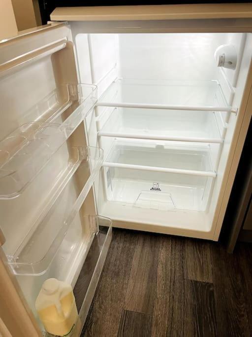 #4Bs 1 Bed Serviced Apartment 德比 外观 照片